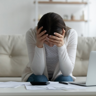 Trabalha, mas não sente progresso financeiro